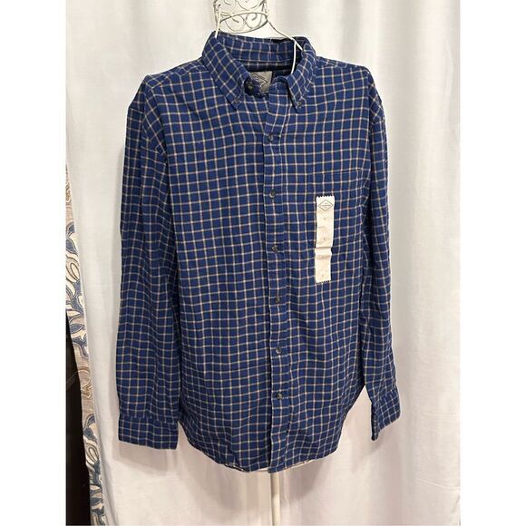 NEW WITH TAGS ST. JOHNS BAY MEN'S SIZE LARGE BLUE BUTTON DOWN SHIRT NWT 100% cot - Picture 1 of 6
